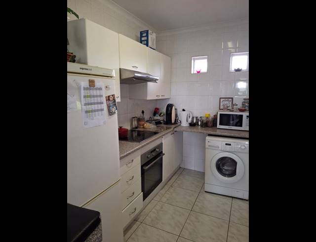 2 BEDROOM APARTMENT FOR SALE IN VAALPARK